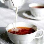 1363536038-chay-so-slivkami-75-kaloriy.jpg